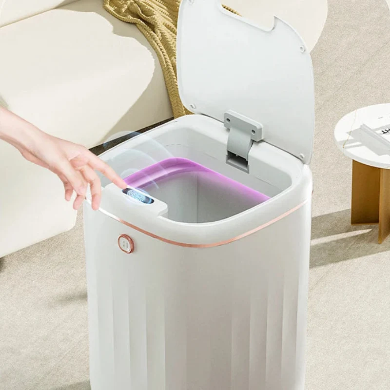 Poubelle automatique 20L