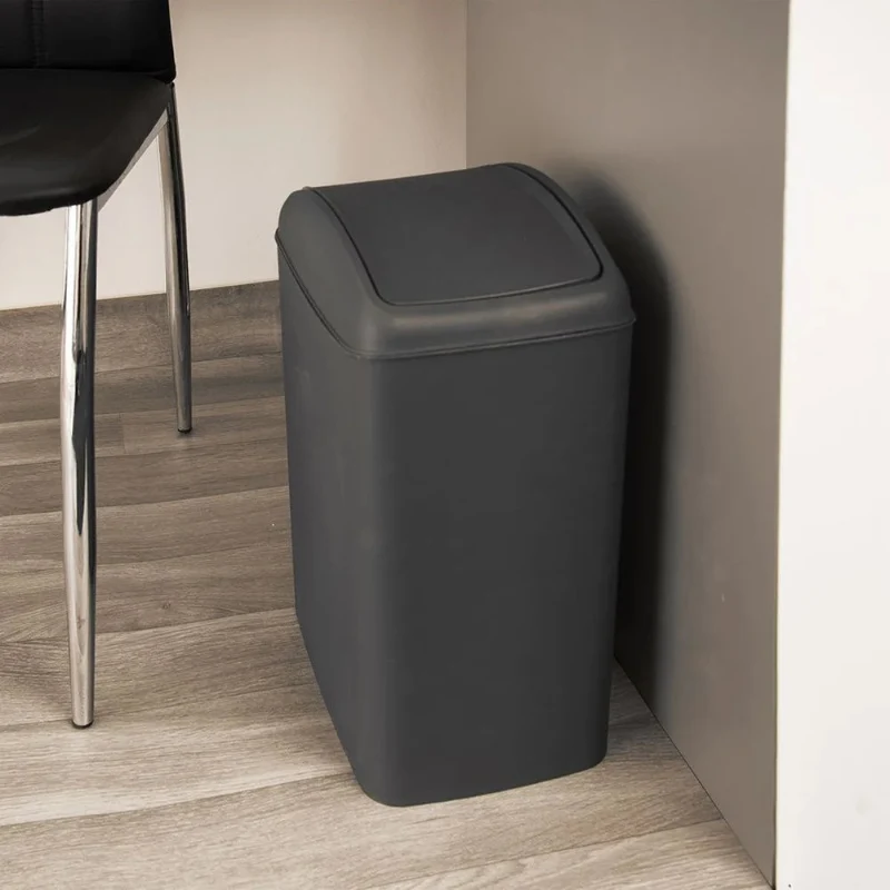 Poubelle en plastique noire 20L