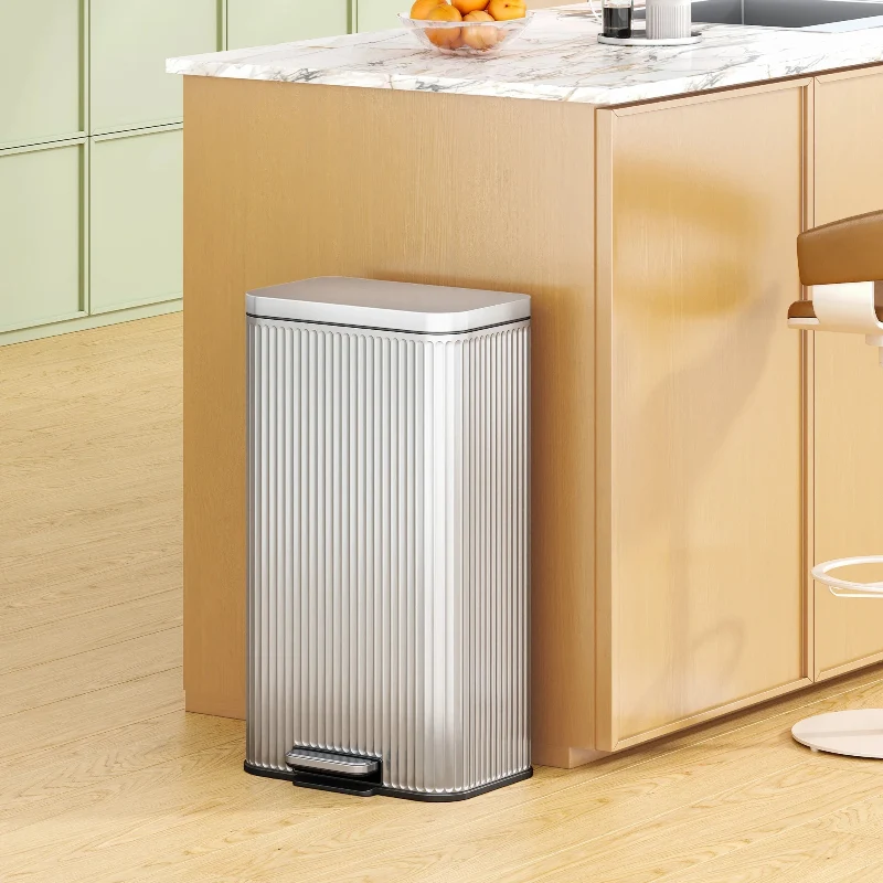 Poubelle 30L argentée en inox