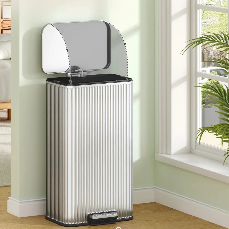 Poubelle 30L argentée en inox