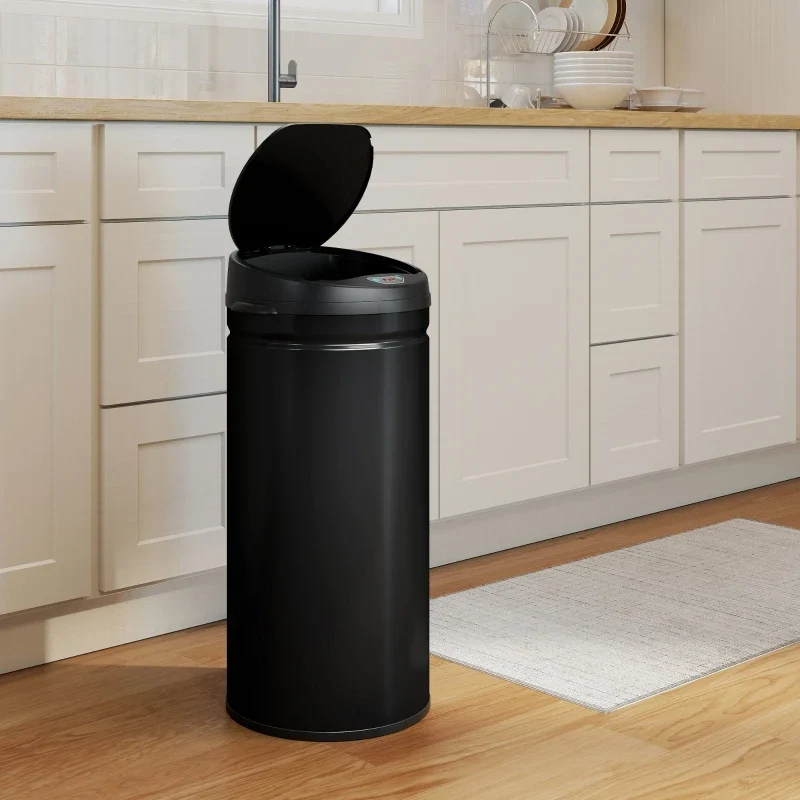 Poubelle automatique noire 42L