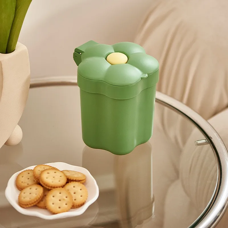 Poubelle en plastique design fleurie