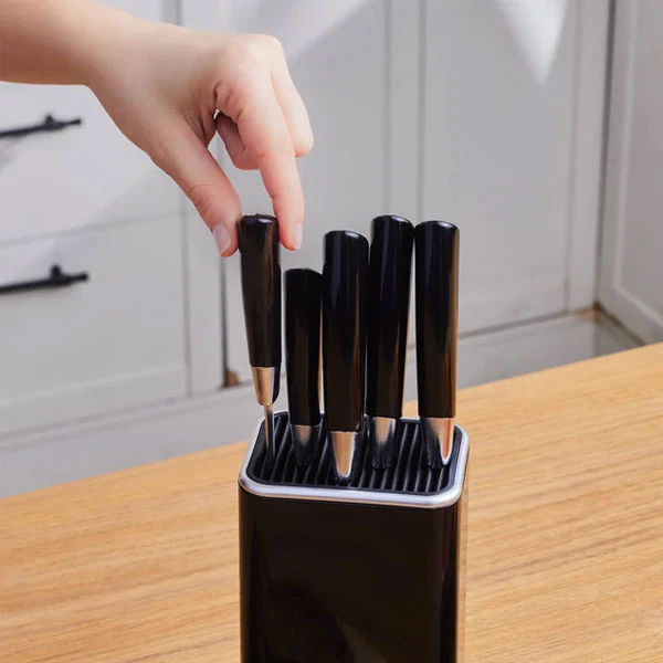 Karaca Mastersharp – 6 Parça Bıçak Seti – Siyah - Roestvrij Staal – Ergonomische Handgrepen – Inclusief Stijlvolle Tutucu