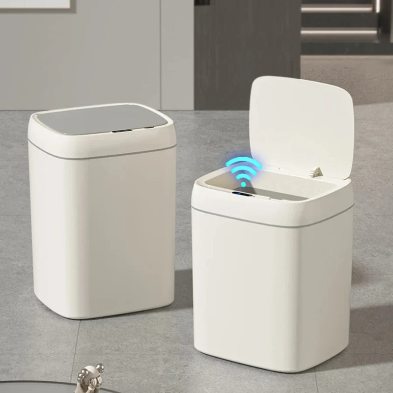 Poubelle automatique crème