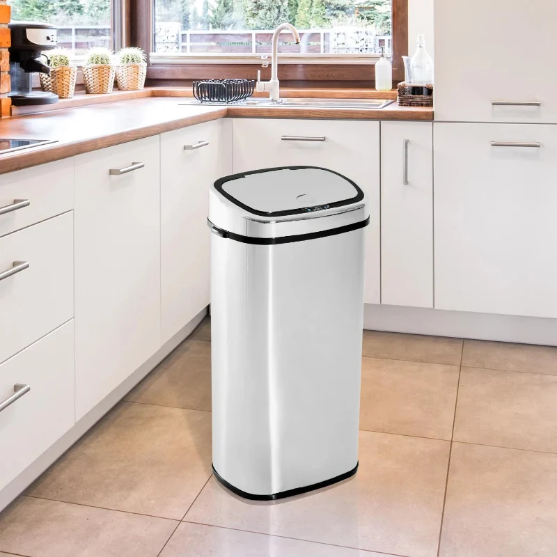 Poubelle automatique blanche 68L