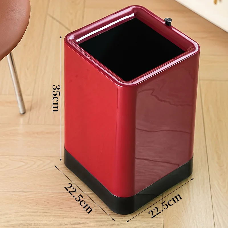Poubelle en plastique design minimaliste