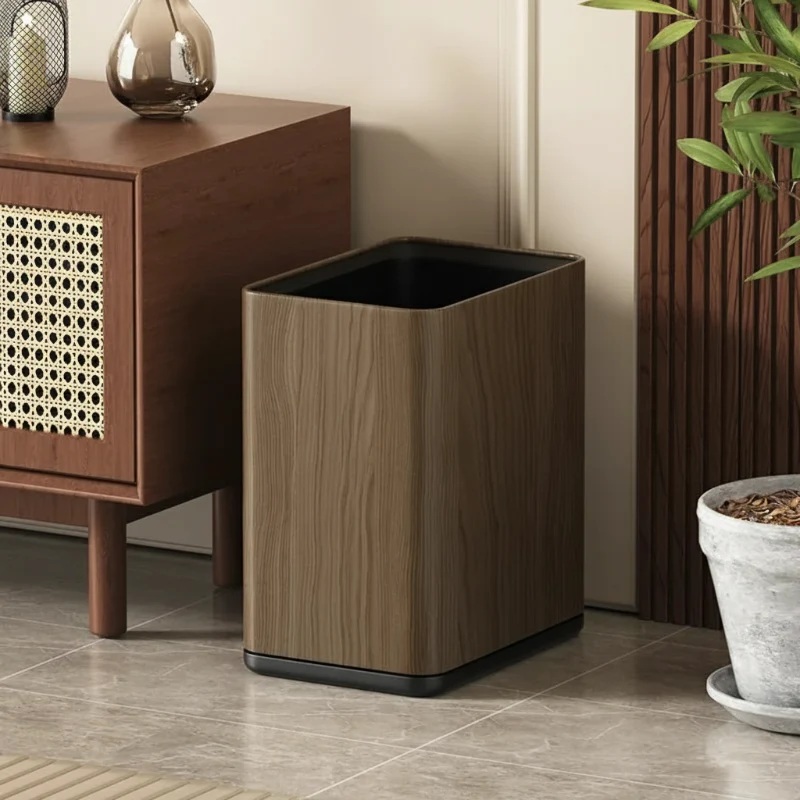 Poubelle en bois moderne