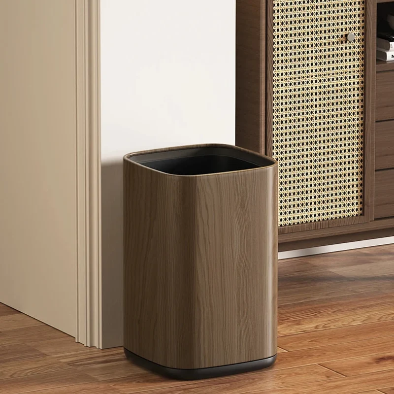 Poubelle en bois moderne
