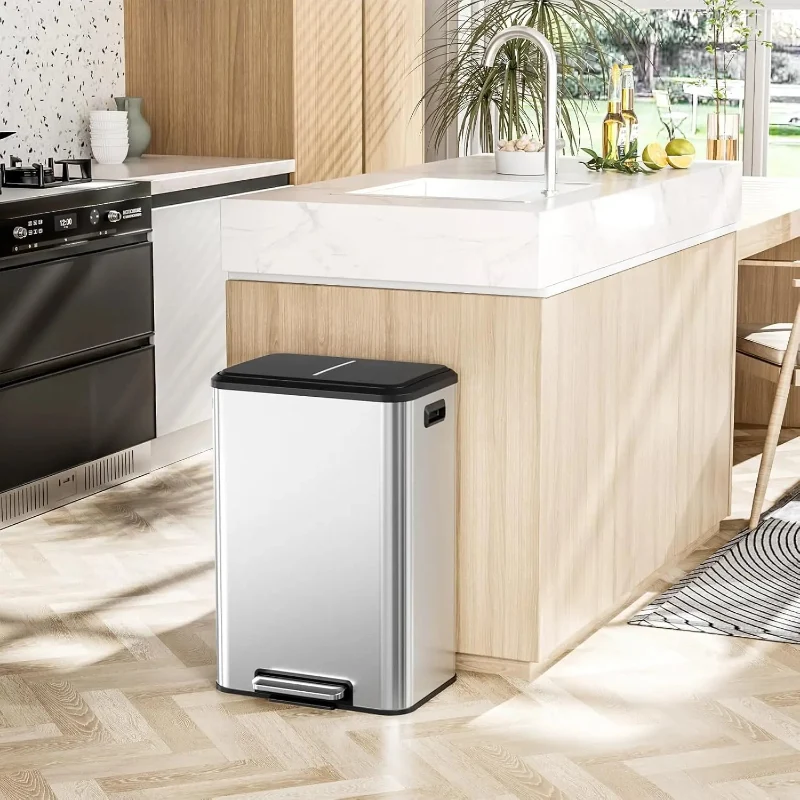 Poubelle de cuisine argentée 40L