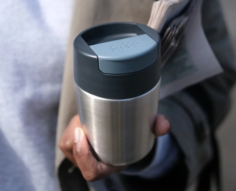 Set de Mug Réutilisable Sipp™ Steel et Gourde Isotherme Loop™ en Inox
