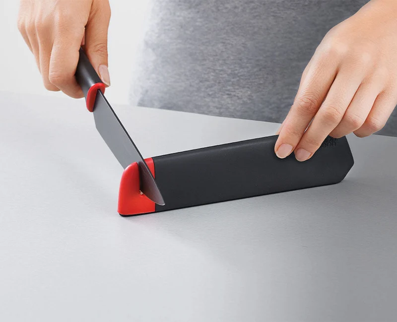Set de 2 Couteaux de Cuisine avec Aiguiseur Intégré Slice&Sharpen™