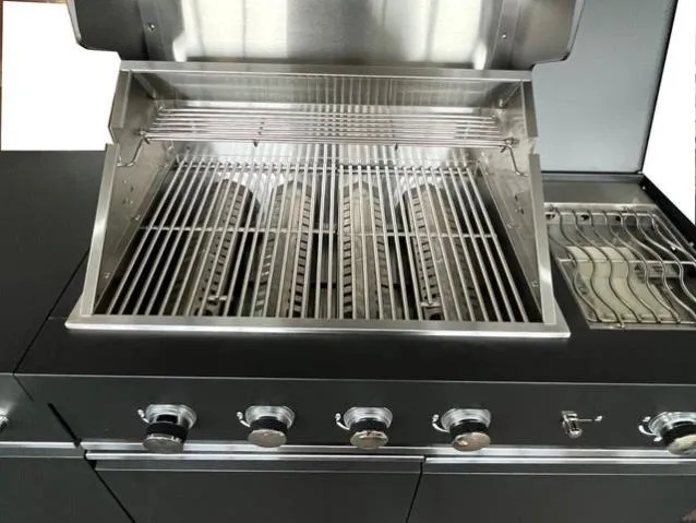 Cuisine d'extérieur anthracite King Range Buschbeck