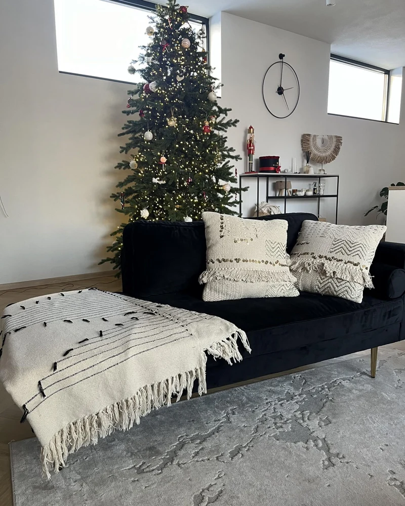 Chaise Longue Méridienne Côté Gauche en Velours Noir Assise Confortable pour Salon Glamour et Moderne Beliani