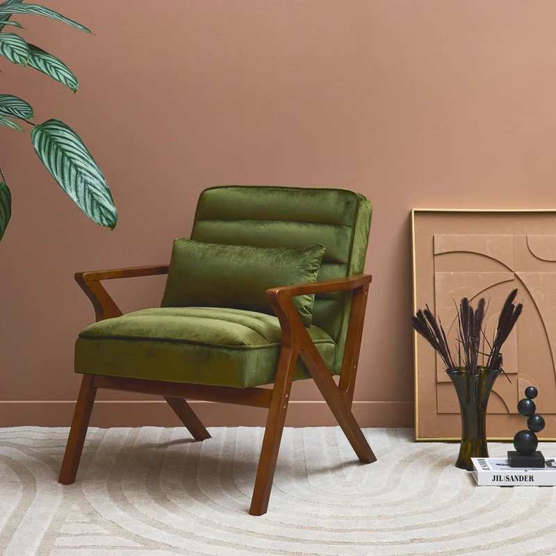 sweeek - Fauteuil scandinave Bois d'hévéa et Velours Kaki