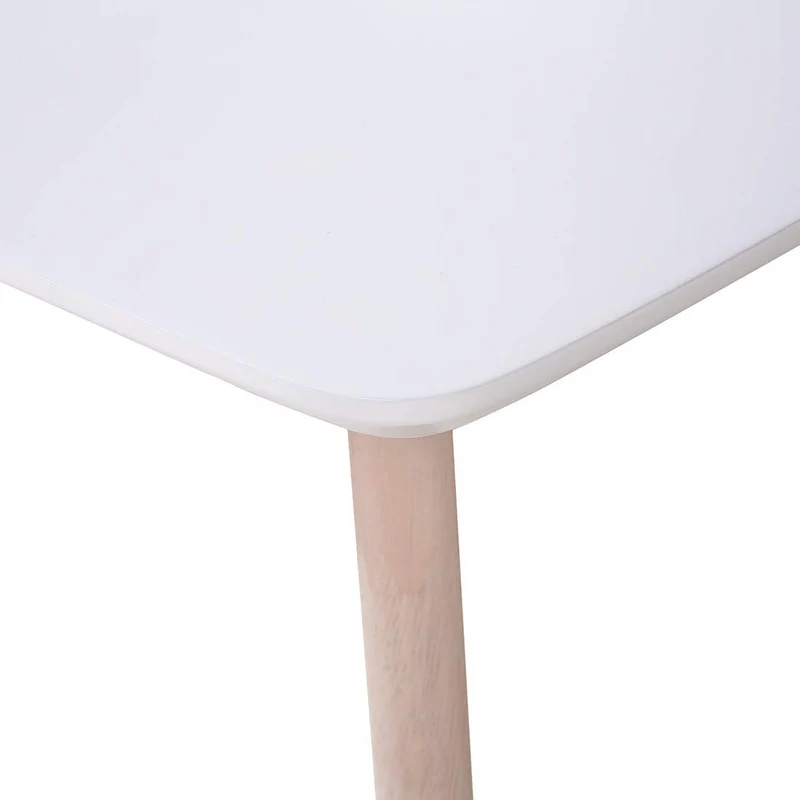 Beliani Table de Salle à Manger 150 x 90 cm en MDF Blanc Mat et Bois d'Hévéa Clair Santos
