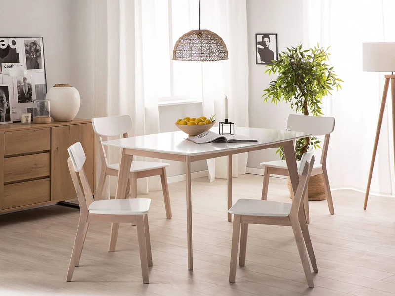 Beliani Table de Salle à Manger 150 x 90 cm en MDF Blanc Mat et Bois d'Hévéa Clair Santos