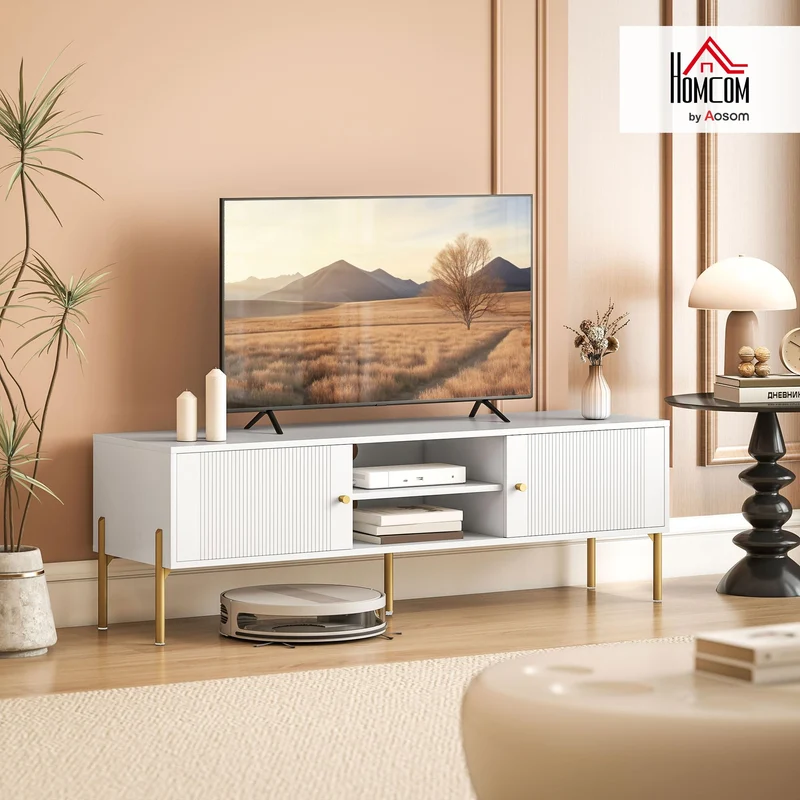 HOMCOM Meuble TV 140 cm, Meuble télé pour téléviseur jusqu'à 65 Pouces avec 2 Portes, 2 Compartiments Ouverts et Pieds en Acier, 2 Passe-câbles, Banc TV Moderne pour Salon, Chambre à Coucher, Blanc