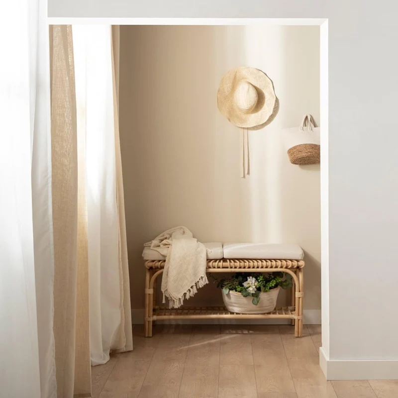 KLAST Banc en Rotin Naturel Kina avec Coussins Déhoussables, Idéale comme Pied de Lit ou Banc, Fabriquée à la Main avec Variations de Couleur