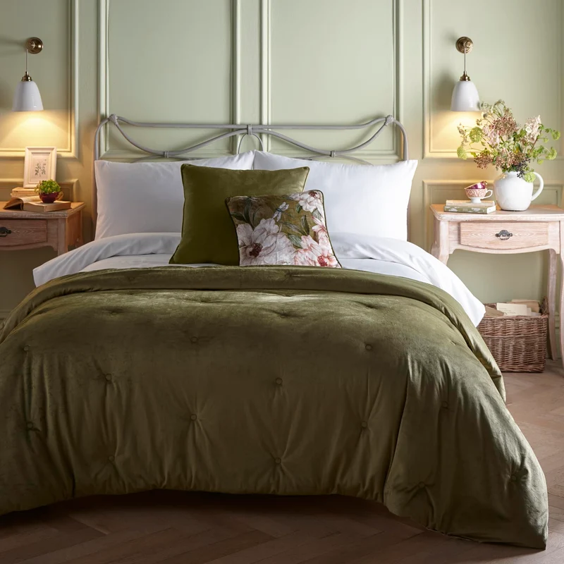 Appletree Couvre-lit matelassé en Velours Vert Olive (220 x 150 cm) – Motifs réversibles – Velours Doux au Toucher – Couvre-lit Chesterfield touffeté à Boutons