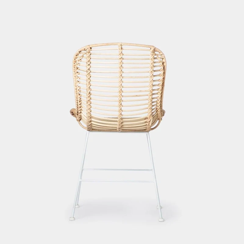 KLAST Lot de 2 Chaises de Salle à Manger en Rotin Naturel avec Pieds Blancs, Design Artisanal, Résistant et Durable, avec des Variations Uniques de Couleur