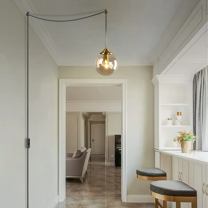 KCO Suspension moderne en forme de globe en verre avec abat-jour ambré et laiton doré pour cuisine, entrée, salle à manger (ambre)