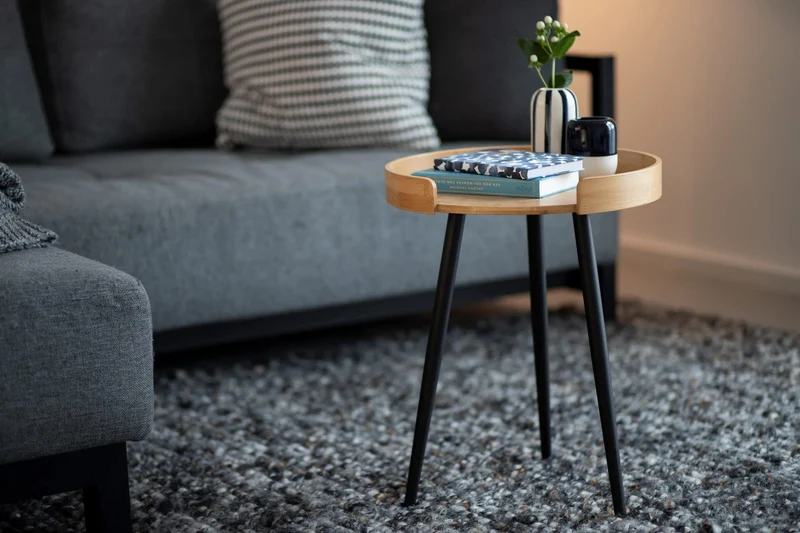 WENKO Petite table basse ronde, table d'appoint bout de canapé bois, pied métal noir, Bois Bambou, Ø 40 x 50 cm