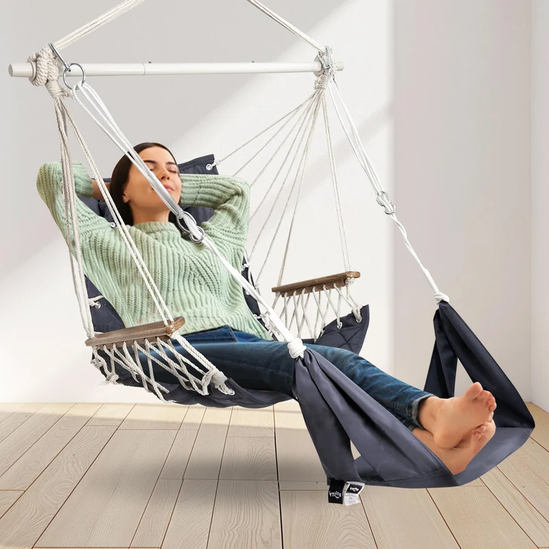 SUNWAY Chaise hamac avec repose-pieds réglable et appuie-tête - Tissu matelassé et barre d'écartement en acier - Capacité de 158,8 kg - Chaise suspendue avec accoudoirs en bois pour porche/jardin