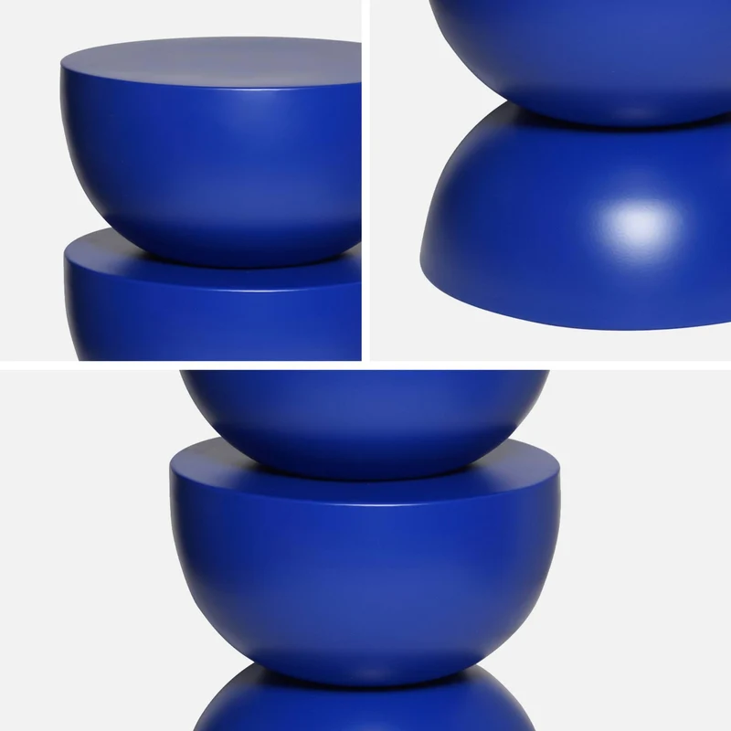 sweeek - Table d'appoint. Bout de canapé. Table de Chevet en métal. Bleu. Coumba. Ø32 x H 46.5cm