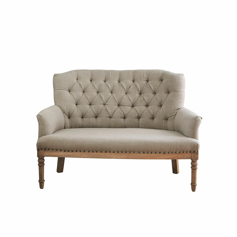 Loberon Canapé Kingsley Piquage Chesterfield Classique Pieds Tournés, Housse Résistante, Assise Bois de Manguier, Polyester, Laiton, Lin