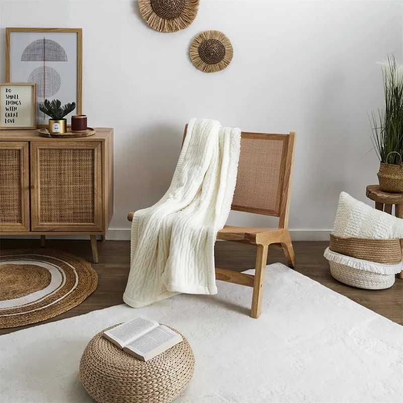 AltoBuy Maya - Fauteuil Bas Effet Bois et Façades Rotin