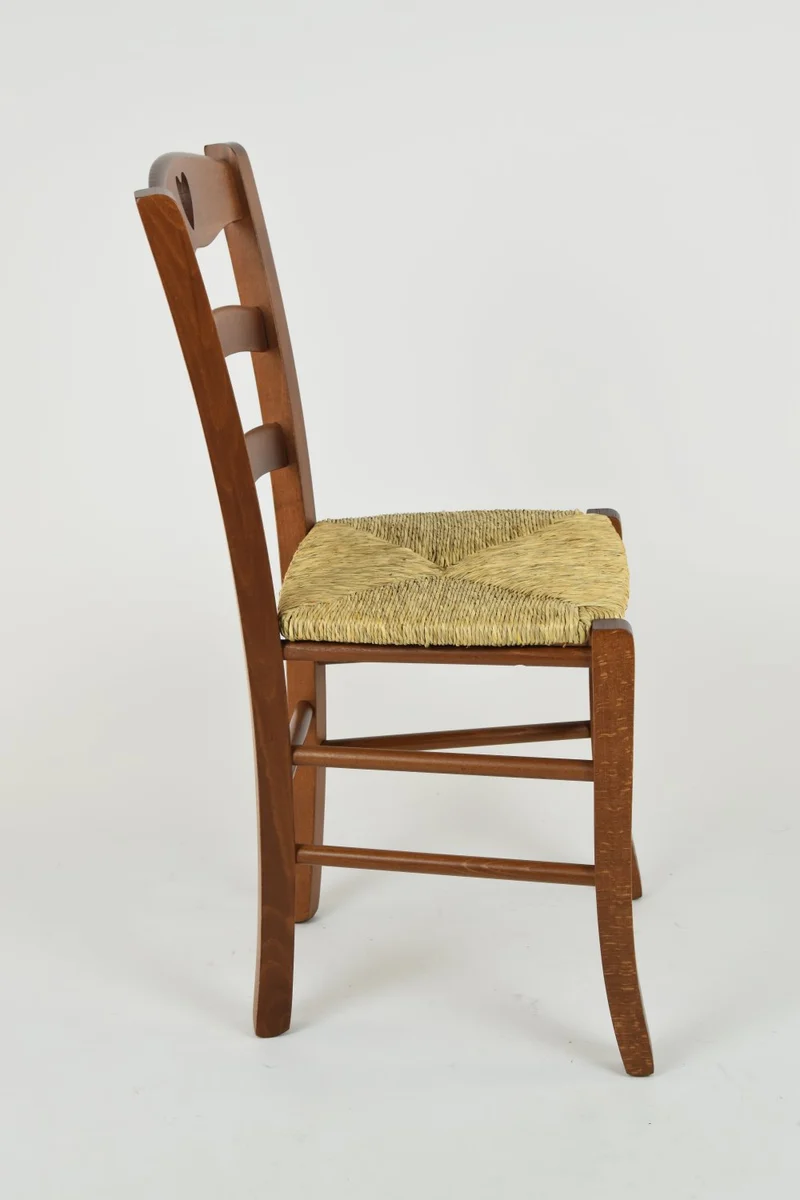 t m c s Tommychairs - Set 4 chaises Cuore pour Cuisine, Bar et Salle à Manger, Robuste Structure en Bois de hêtre peindré en Couleur Noyer Clair et Assise en Paille