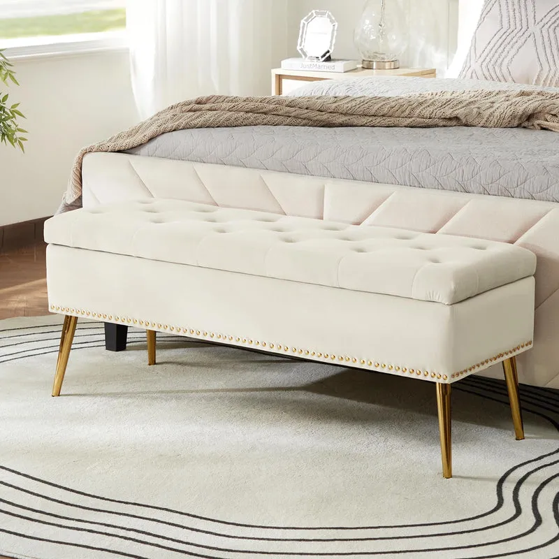 HULALA HOME Banc de Rangement Moderne en Velours avec Base dorée et Garniture cloutée, Banc de Chambre rembourré pour Bout de lit, Repose-Pieds capitonné pour entrée, Salon, Salle à Manger,Blanc