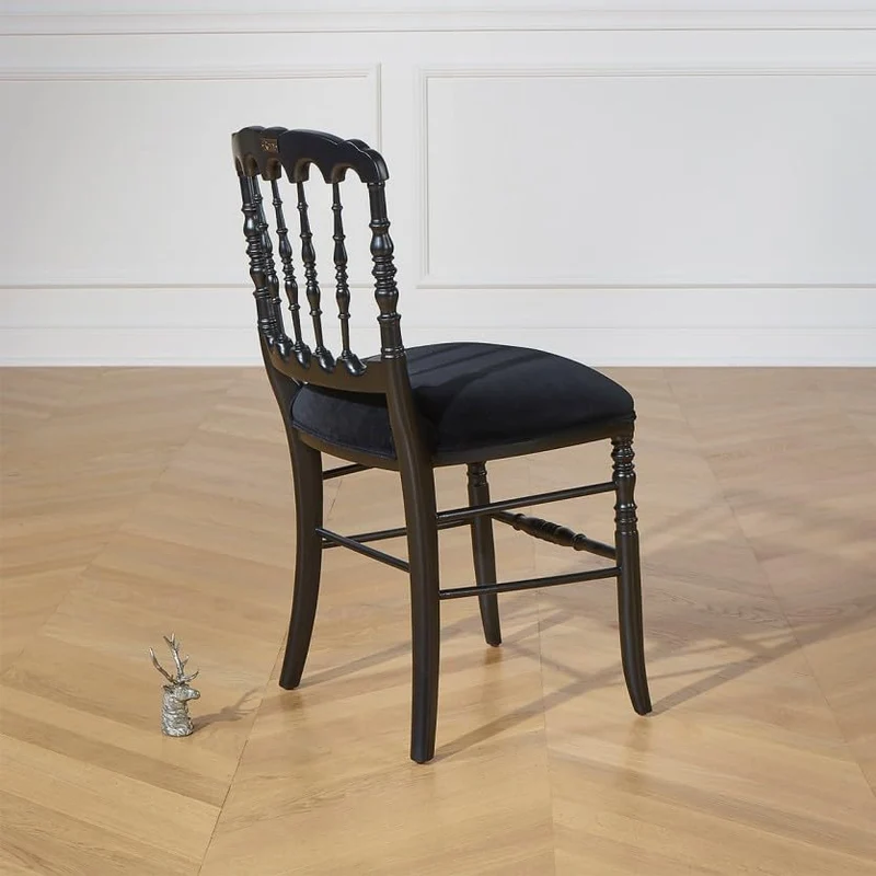 Robin des bois 2 Chaises Napoléon III, laquées Noires et Velours