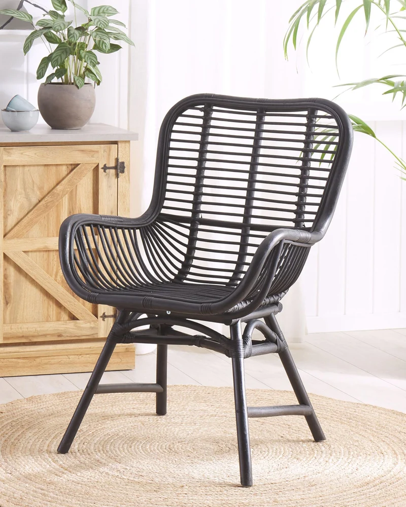 Chaise Fauteuil en Rotin Noir Confortable et très Décorative pour Chambre ou Salon au Style Boho et Rustique Beliani