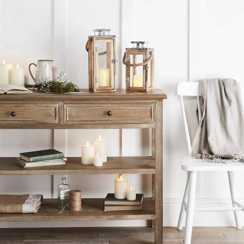 Lights4fun Lanterne en Bois de 34 cm avec Bougie LED à Piles avec Minuterie et Anse en Corde pour Déco Intérieur