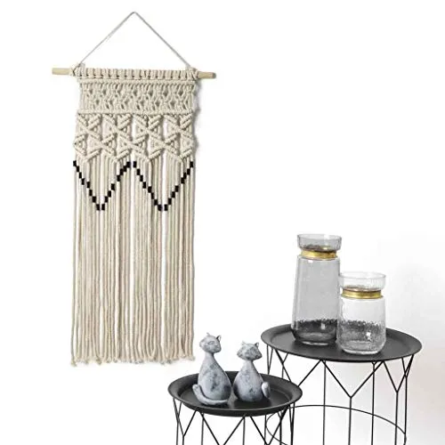 Black Velvet Studio Tapisserie, Brahma Coton and Bois de pin, Color Naturel and Noir. 106x50x2 cm.