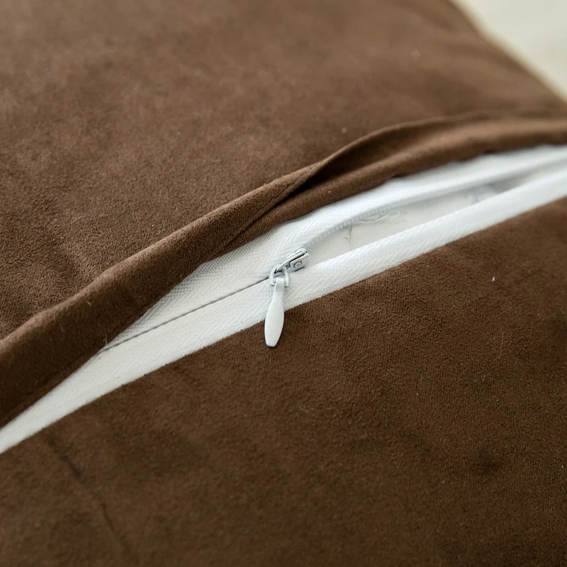 MIULEE Lot de 2 Housse de Coussin de Canapé en Fausse Fourrure Deluxe Décoratif Maison Chambre Lit Super Doux Peluche Mongolie Taie d'oreiller 45X45cm Chocolat
