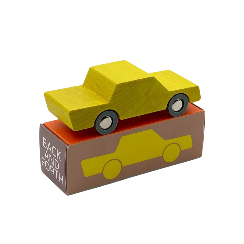 Holzauto Gelb
