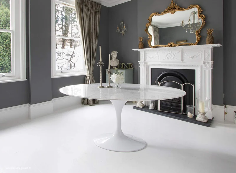 Little Tulip Shop Table Ovale en marbre de Carrara Blanc 170 x 110 cm - 6 chaises latérales Tulipes