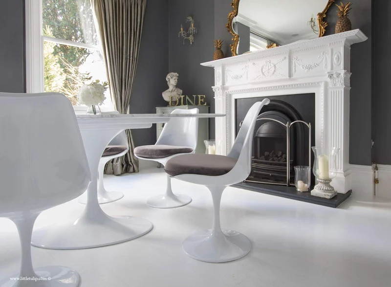 Little Tulip Shop Table Ovale en marbre de Carrara Blanc 170 x 110 cm - 6 chaises latérales Tulipes