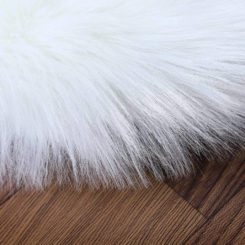 DAOXU Faux Peau de Mouton en Laine Tapis, Imitation Toison Moquette Fluffy Soft Longhair Décoratif Coussin de Chaise Canapé Natte (30 x 30 cm, Blanc)