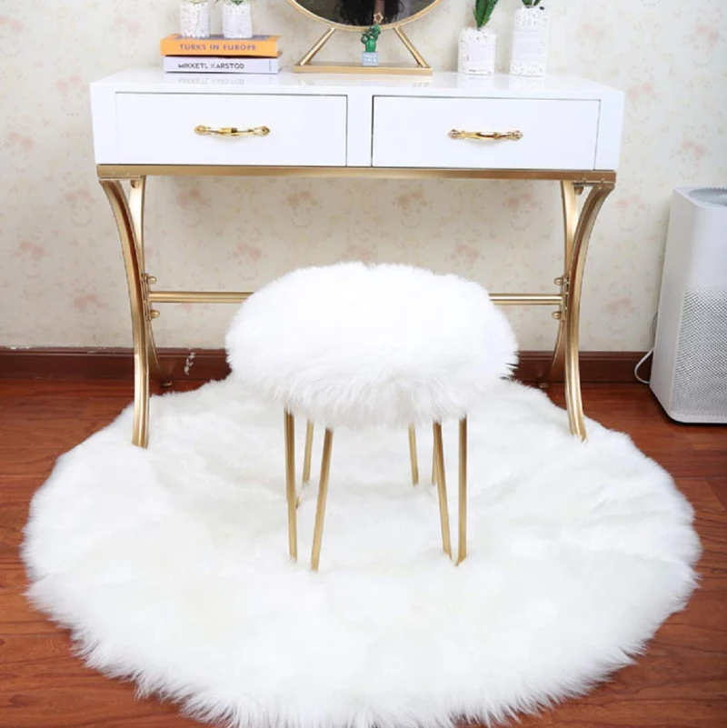 DAOXU Faux Peau de Mouton en Laine Tapis, Imitation Toison Moquette Fluffy Soft Longhair Décoratif Coussin de Chaise Canapé Natte (30 x 30 cm, Blanc)
