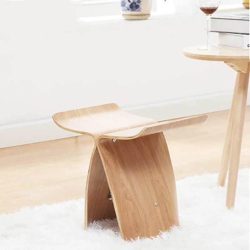 ZZFF Tabouret De Pied en Bois Plein,Stool Papillon Original Style Japonais Low Stool Japonais Changer Chaussures Stool Spa Chaise pour Bain Lit Salon Naturel 44x31x42cm(17x12x17inch)