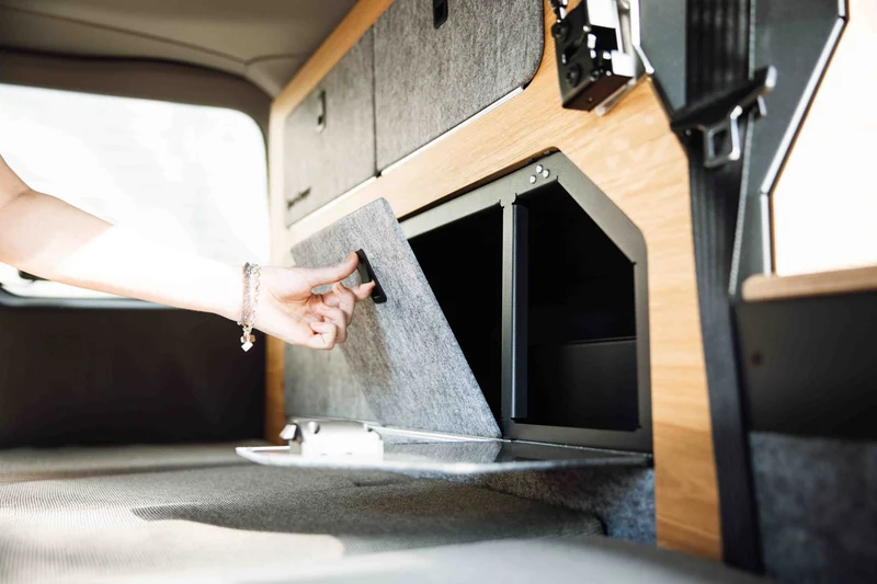 VW New Caravelle SpaceCamper Classic+