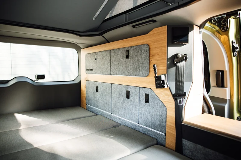 VW New Caravelle SpaceCamper Classic+