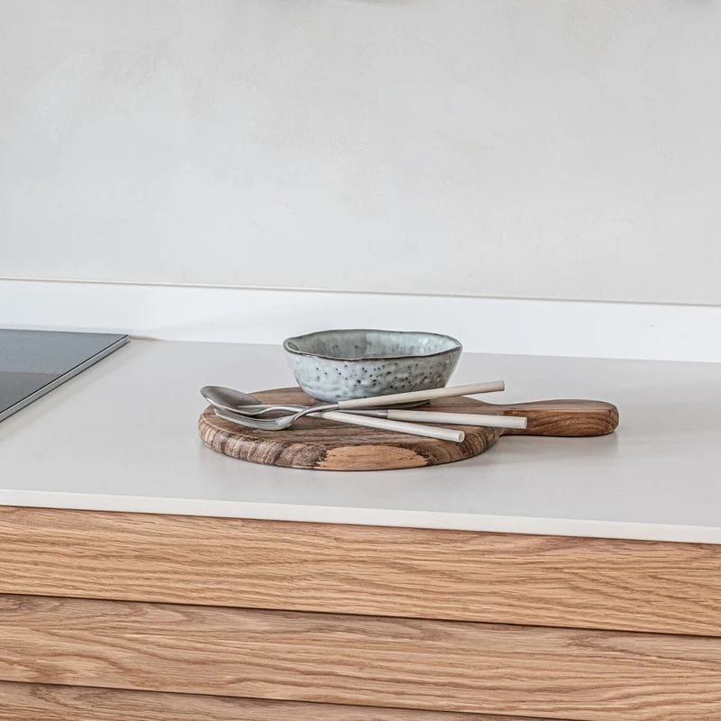 Round Teak Cutting Board With Handle | 21 cm