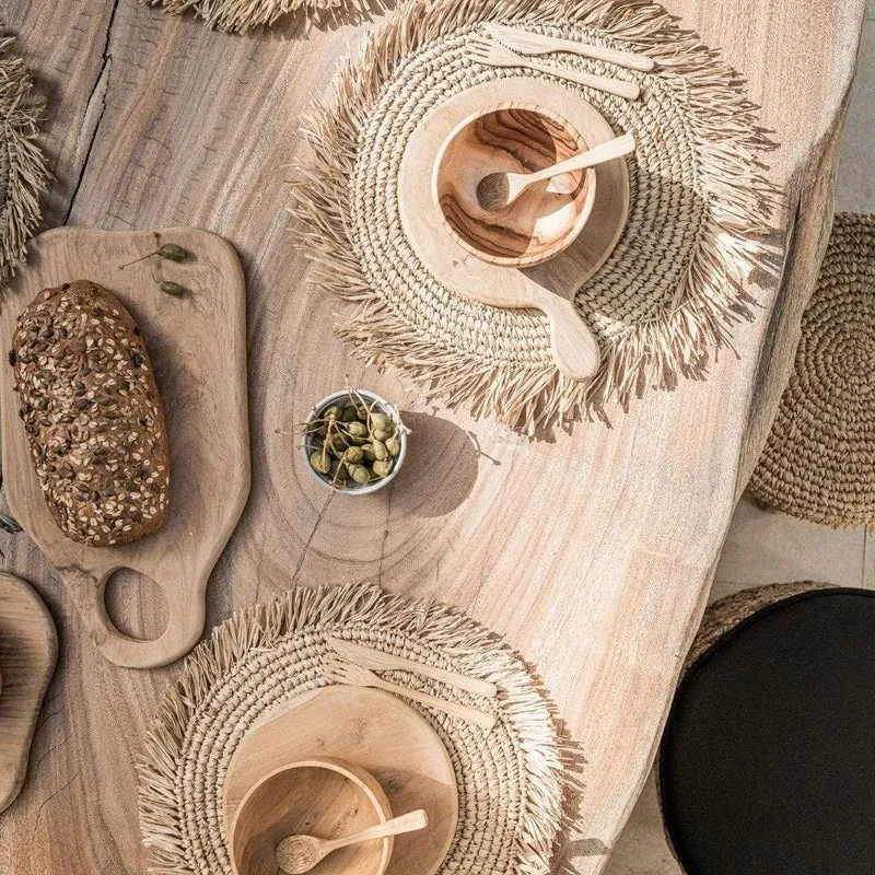 Round Teak Cutting Board With Handle | 21 cm