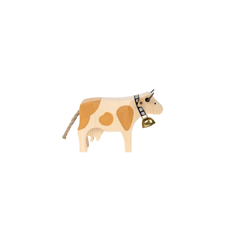 Trauffer Kuh 1 stehend Simmentaler