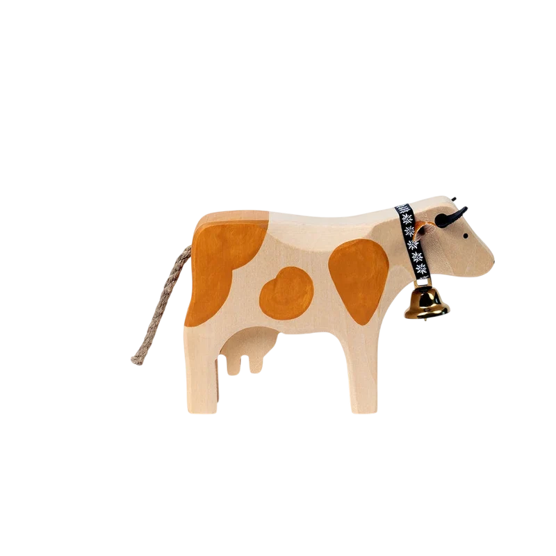 Trauffer Kuh 2 stehend Simmentaler