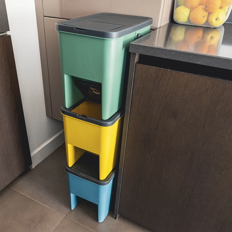 Lot de 3 poubelles Empilables 20L pour Recyclage BERGEN Poubelles de Tri Sélectif en Plastique, Couleurs Jaune, Bleu, Vert et Gris